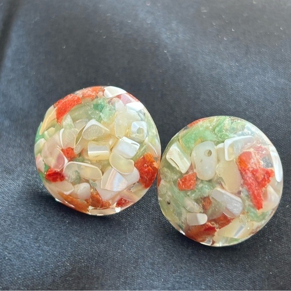 Fun Vintage Lucite Round Dome Pierced Unique Shell Stud Earrings Boho Statement - Picture 6 of 9